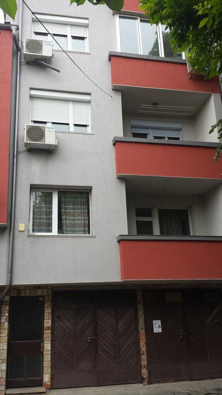 Apartment Medical University Pleven ภายนอก รูปภาพ